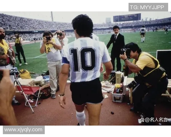 马拉多纳传奇之战：英格兰队的痛苦与荣耀交织的足球史诗